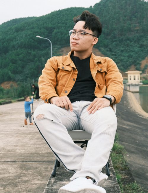 Man sitting Man sitting